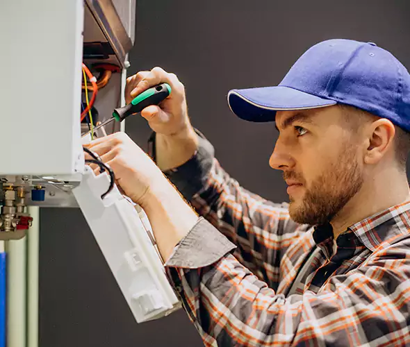 Expert Plumber for Tankless Water Heater Maintenance in Madera, CA: Schedule Professional Maintenance Services with Us