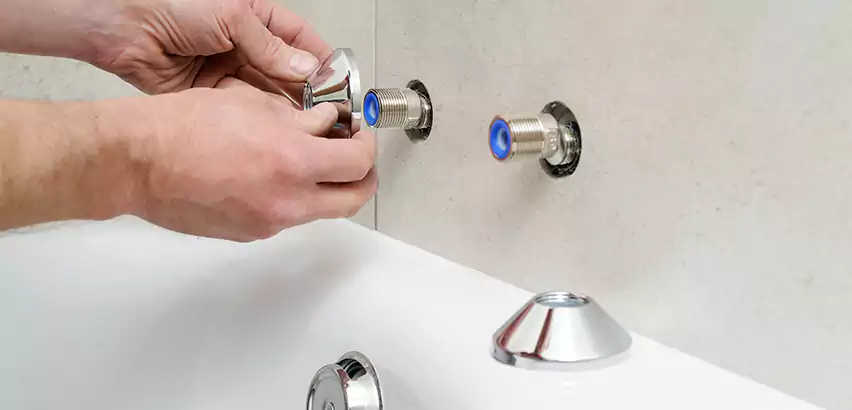 Bathtub Faucet Diverter Replacement in Madera